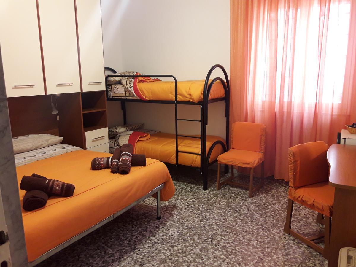 Bed and Breakfast I due Baroni à Bari Extérieur photo